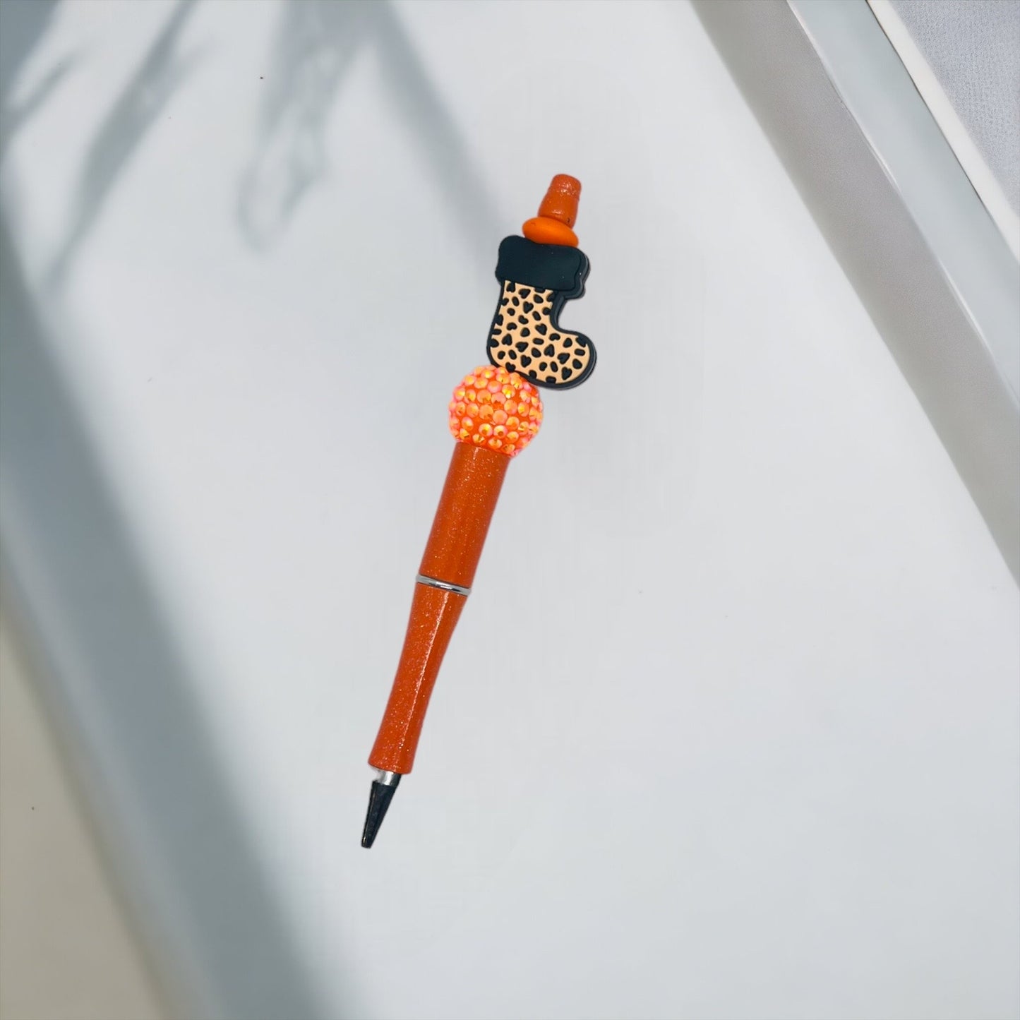Leopard Stocking Pen