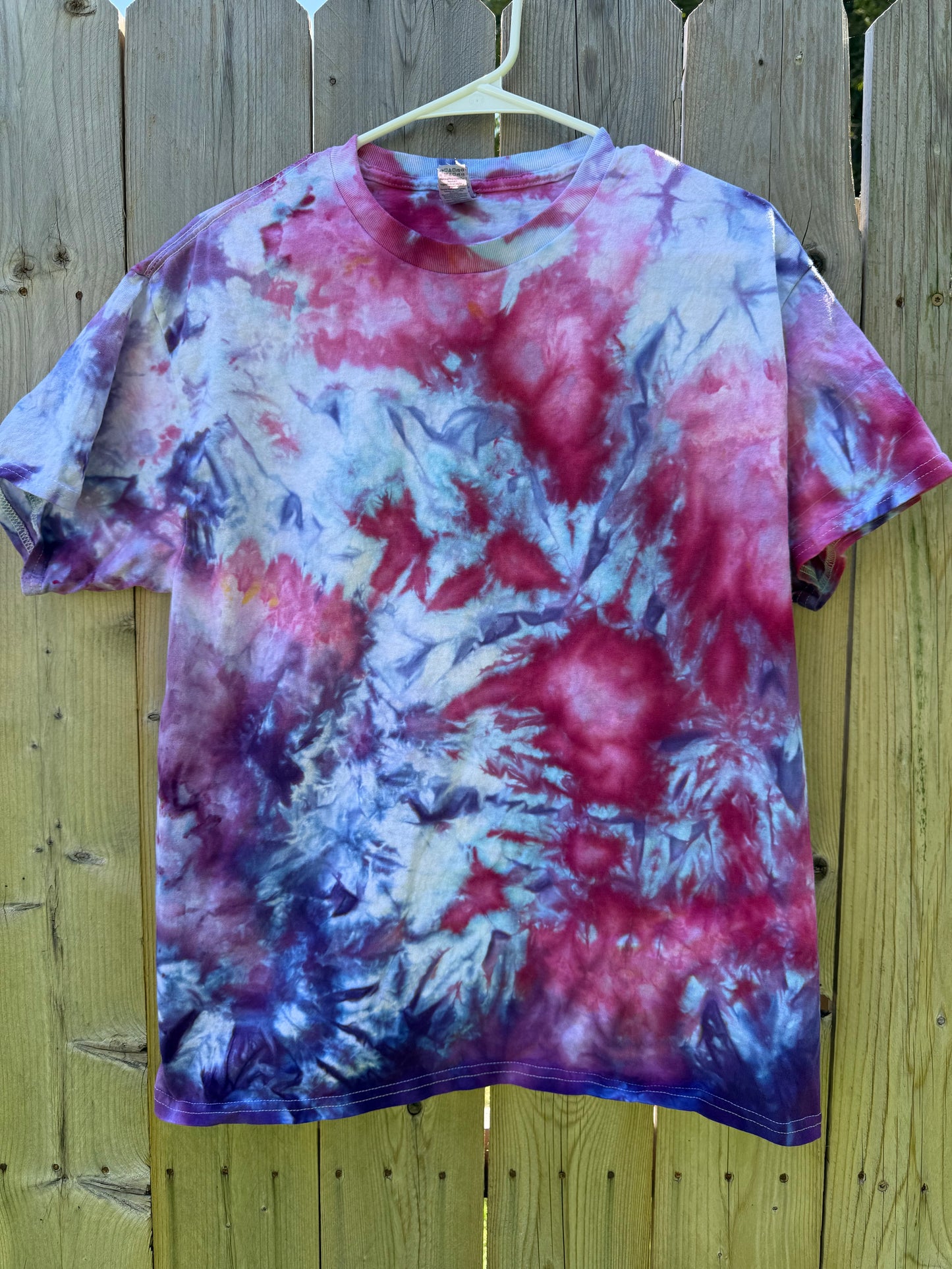 Ice dye T-Shirt Size L