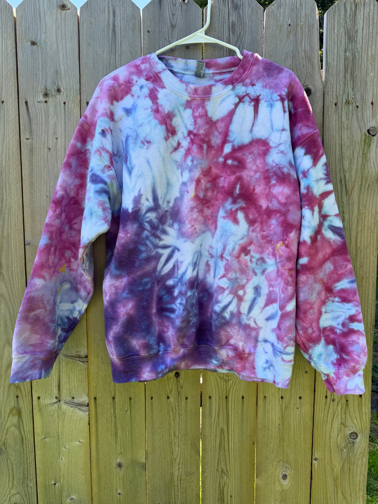 Ice dye Crewneck Size L