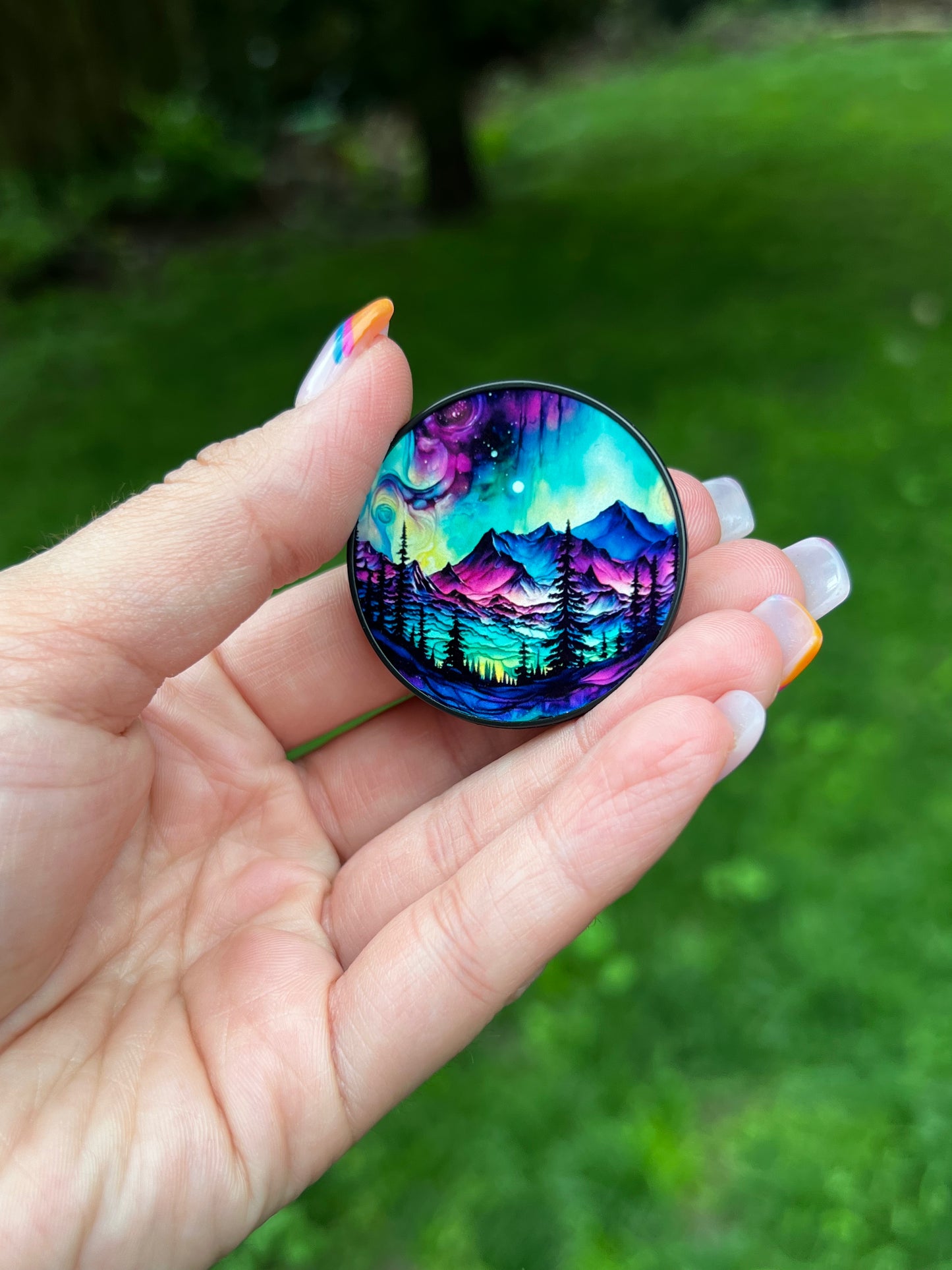 Mountain Pop Socket